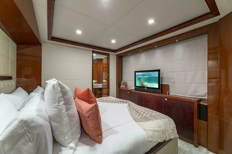 Slide: The Image of Princess 32M 2012 - 45