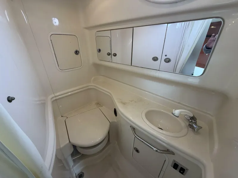 Slide: The Image of Sea Ray 320 Sundancer 2005 - 10