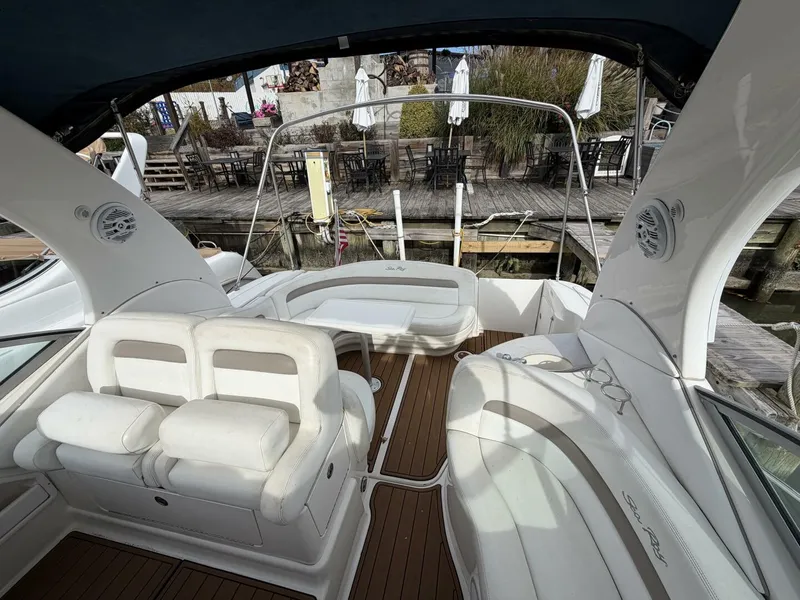 Slide: The Image of Sea Ray 320 Sundancer 2005 - 14