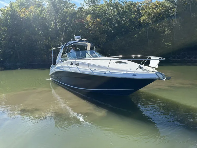 Slide: The Image of Sea Ray 320 Sundancer 2005 - 2