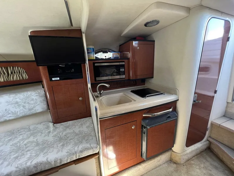 Slide: The Image of Sea Ray 280 Sundancer 2005 - 16
