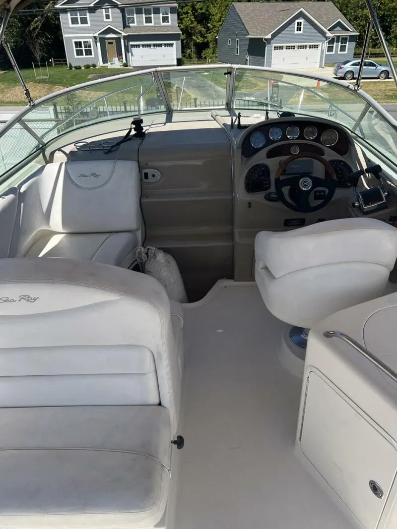Slide: The Image of Sea Ray 280 Sundancer 2005 - 21