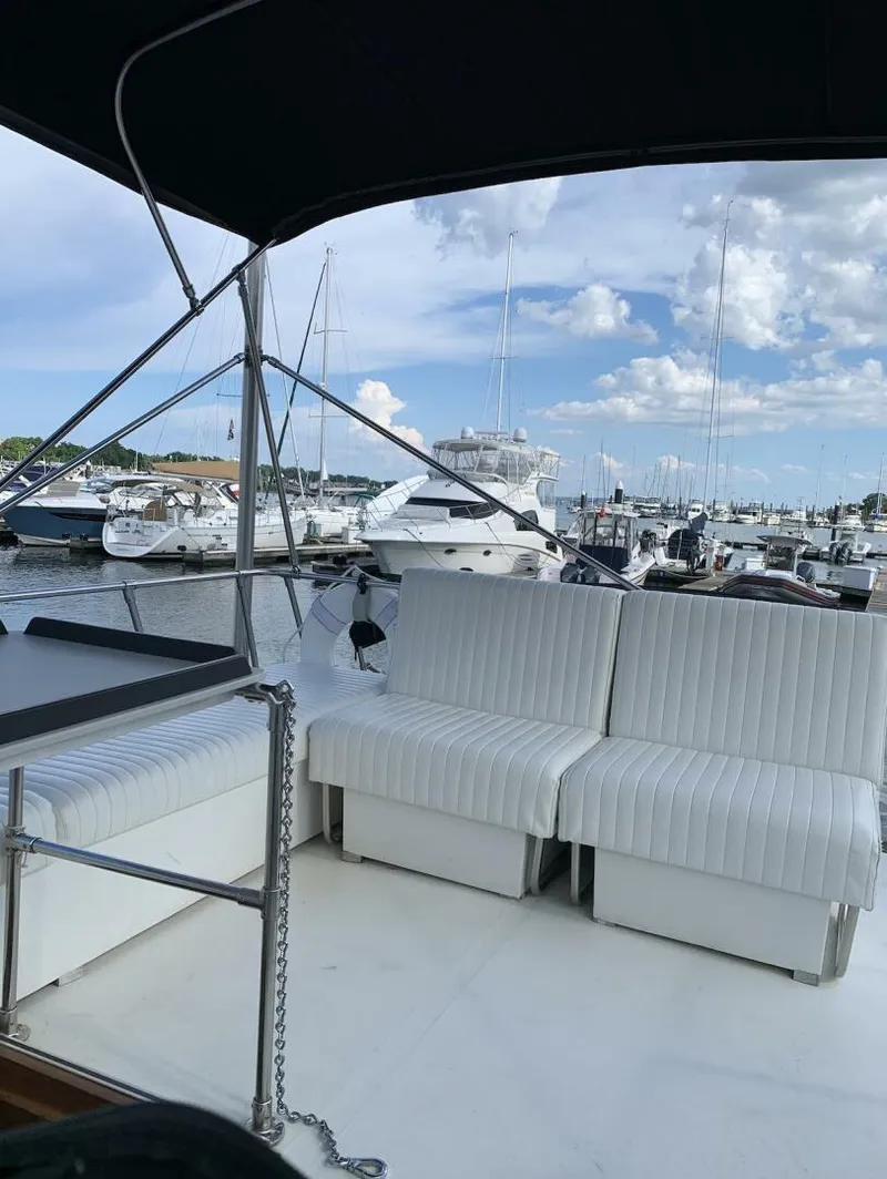 Slide: The Image of Carver Yachts Mariner 1984 - 8