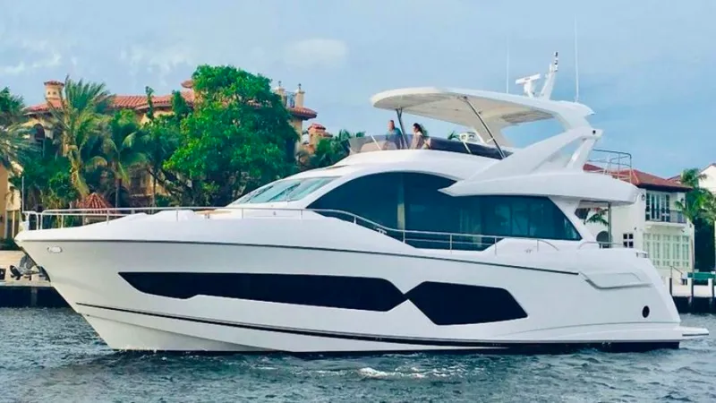 The Image of Sunseeker Yacht 2018 - 0