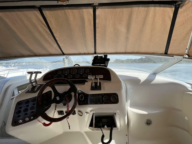 Slide: The Image of Chris-Craft 320 Express Cruiser 1998 - 14