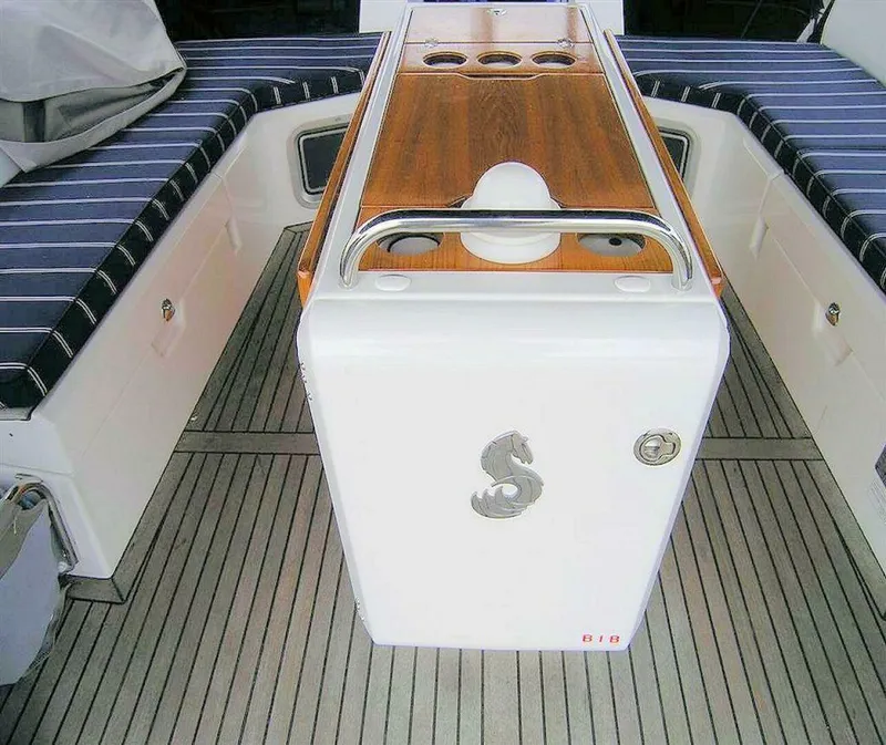 Slide: The Image of Beneteau 51.1 2019 - 13