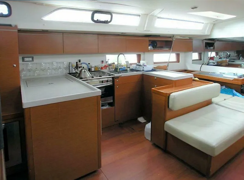 Slide: The Image of Beneteau 51.1 2019 - 8