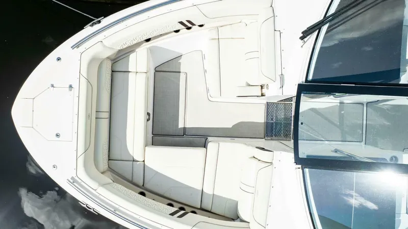 Slide: The Image of Regal LX36 2022 - 38