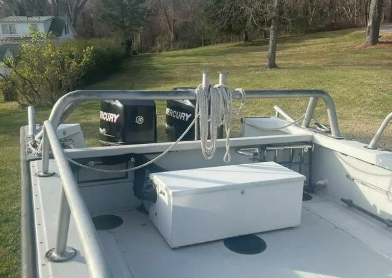 Slide: The Image of Boston Whaler Frontier 1990 - 16