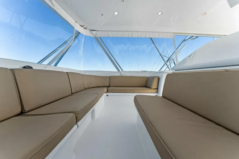 Slide: The Image of Hatteras 64 Convertible 2007 - 42
