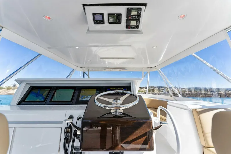 Slide: The Image of Hatteras 64 Convertible 2007 - 43