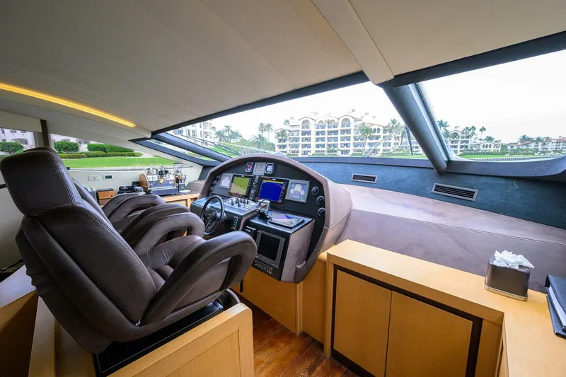 Slide: The Image of Pershing 90 Express 2009 - 15