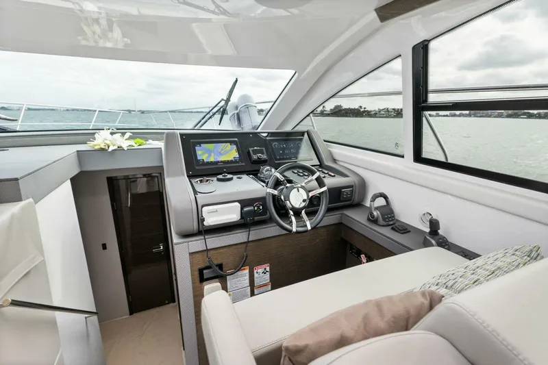 Slide: The Image of Cruisers 46 Cantius 2020 - 25