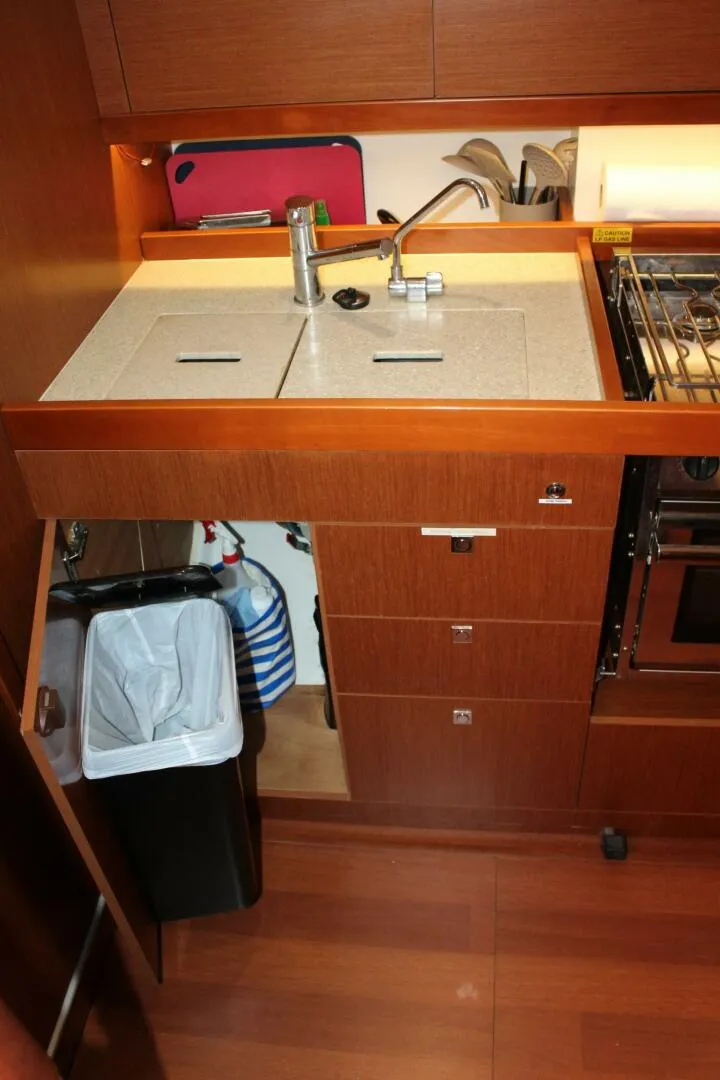 Slide: The Image of Beneteau Oceanis 45 2015 - 28