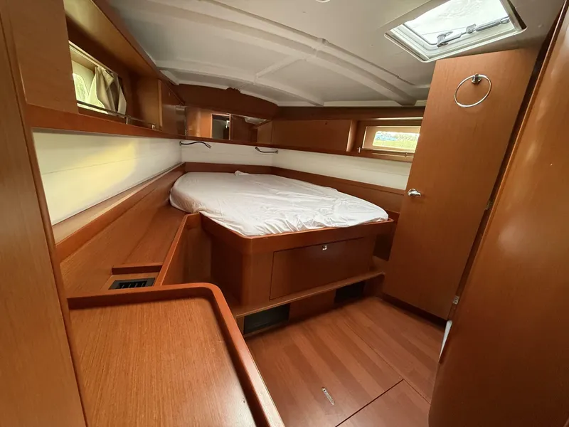 Slide: The Image of Beneteau Oceanis 45 2015 - 39