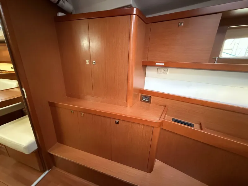 Slide: The Image of Beneteau Oceanis 45 2015 - 41