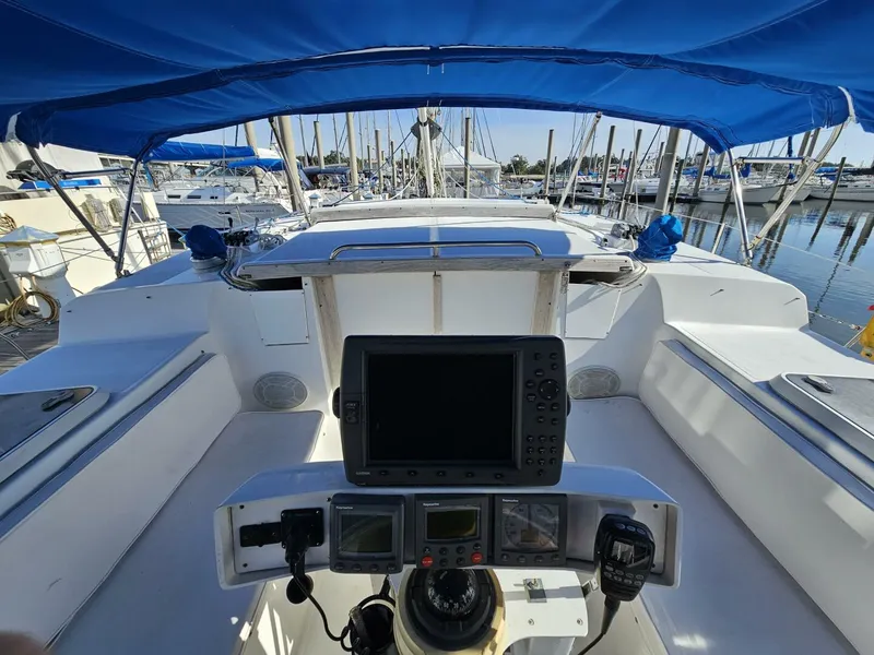 Slide: The Image of Endeavour Catamaran Corp 30 1992 - 10