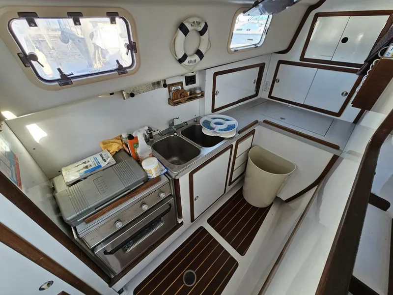 Slide: The Image of Endeavour Catamaran Corp 30 1992 - 26