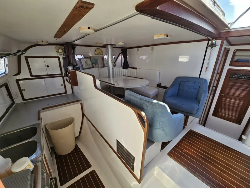 Slide: The Image of Endeavour Catamaran Corp 30 1992 - 27