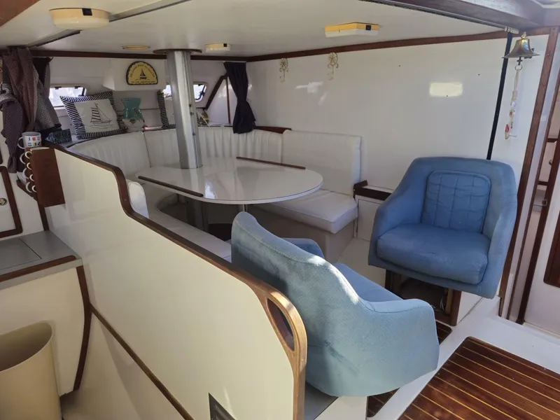 Slide: The Image of Endeavour Catamaran Corp 30 1992 - 29