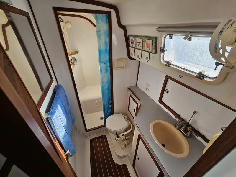 Slide: The Image of Endeavour Catamaran Corp 30 1992 - 34