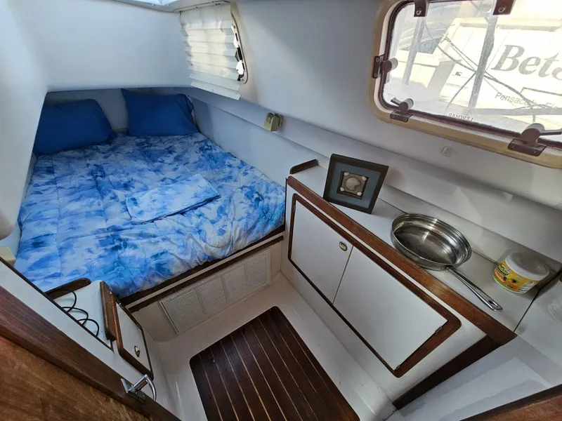 Slide: The Image of Endeavour Catamaran Corp 30 1992 - 36