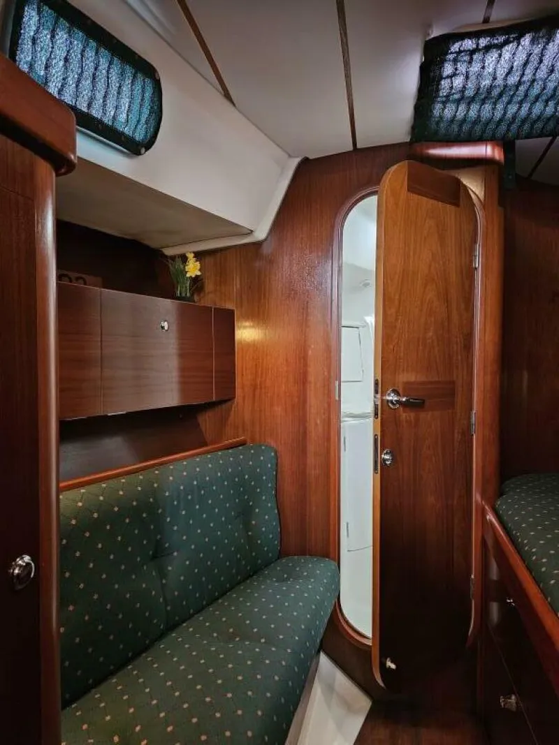 Slide: The Image of Beneteau 40 CC 1996 - 29