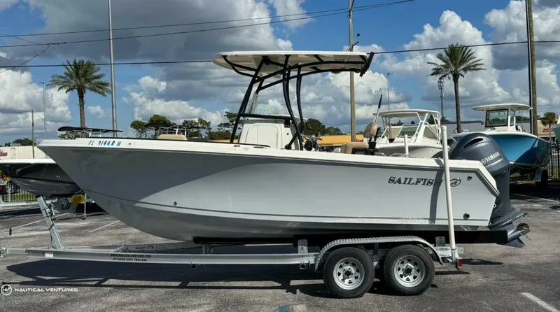 The Image of Sailfish 220 CC 2019 - 0