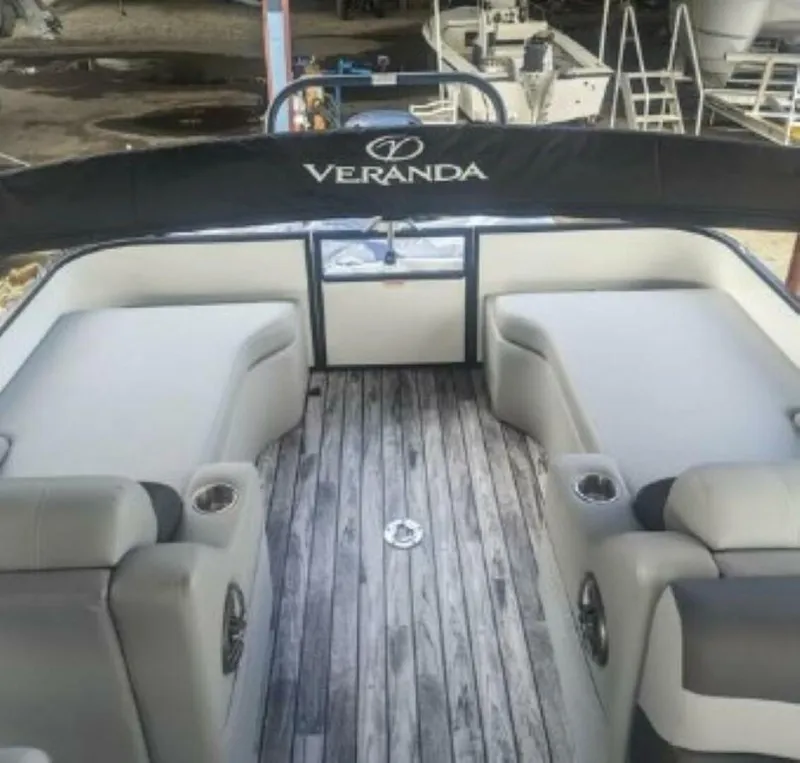 Slide: The Image of Veranda RELAX VR25RFL 2024 - 14