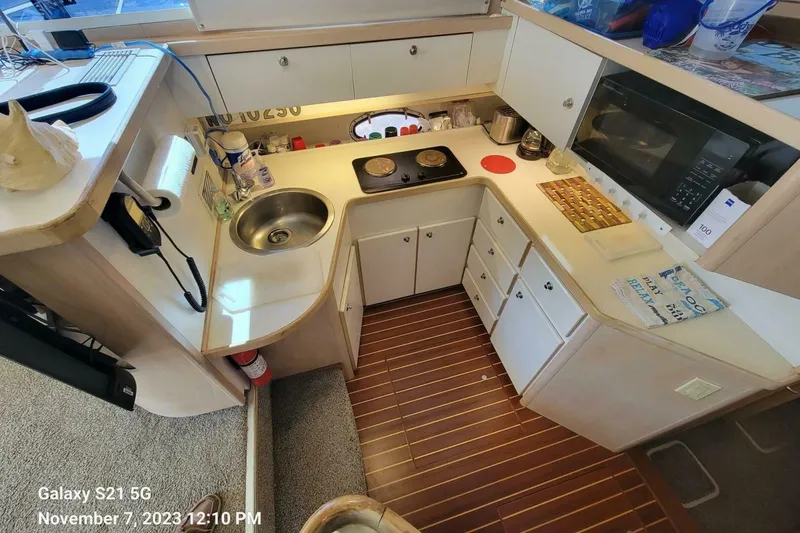 Slide: The Image of Tiara 3600 Convertible 1994 - 12