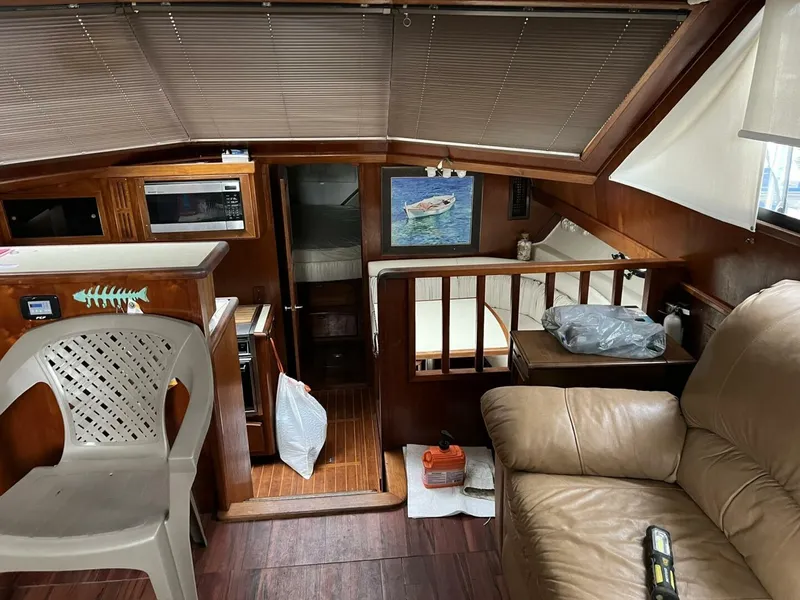 Slide: The Image of Californian 42 Motor Yacht 1987 - 4