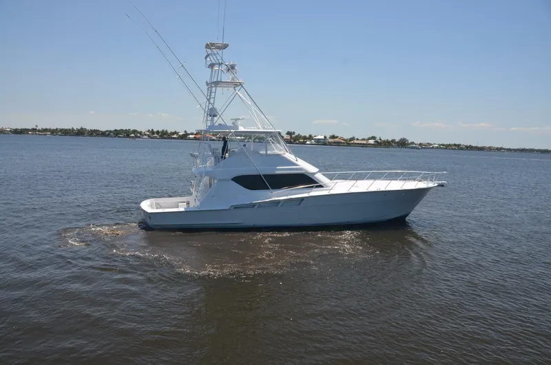The Image of Hatteras 60 Convertible 1999 - 0