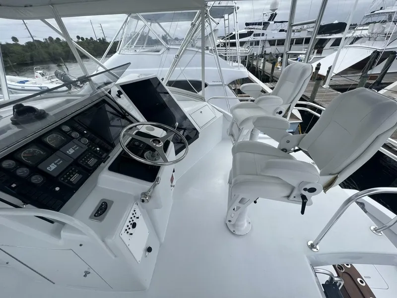 Slide: The Image of Hatteras 60 Convertible 1999 - 13