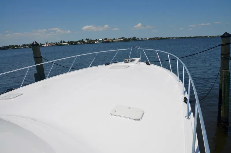Slide: The Image of Hatteras 60 Convertible 1999 - 2