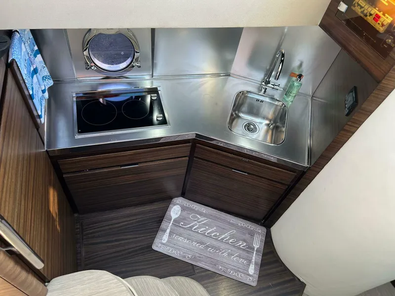 Slide: The Image of Azimut 40S 2013 - 18