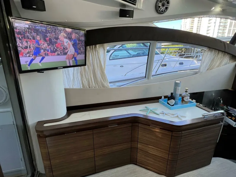 Slide: The Image of Azimut 40S 2013 - 9