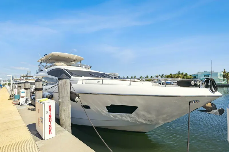 The Image of Sunseeker Manhattan 73 2014 - 0
