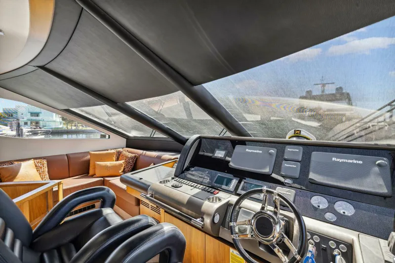 Slide: The Image of Sunseeker Manhattan 73 2014 - 22