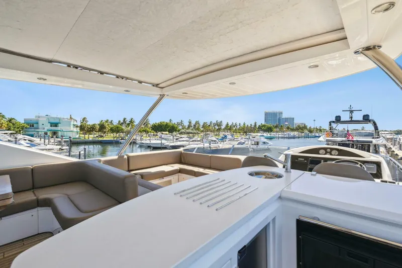 Slide: The Image of Sunseeker Manhattan 73 2014 - 7
