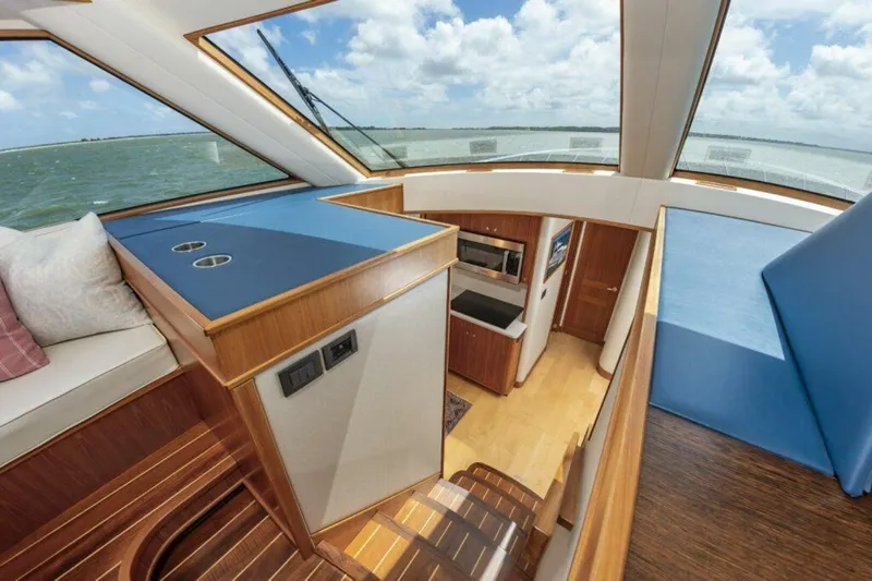 Slide: The Image of Jarrett Bay 67 2019 - 23