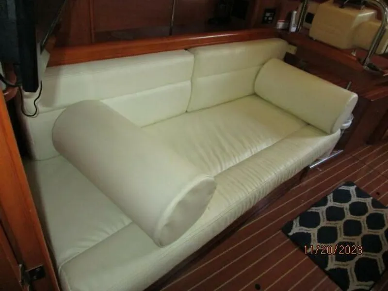 Slide: The Image of Hunter H41 Deck Salon 2008 - 37