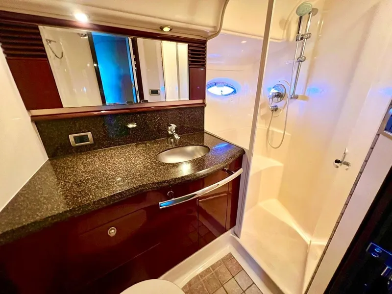 Slide: The Image of Sea Ray Custom 2007 - 11