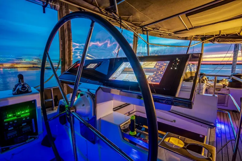 Slide: The Image of Lagoon Catamaran 2020 - 12