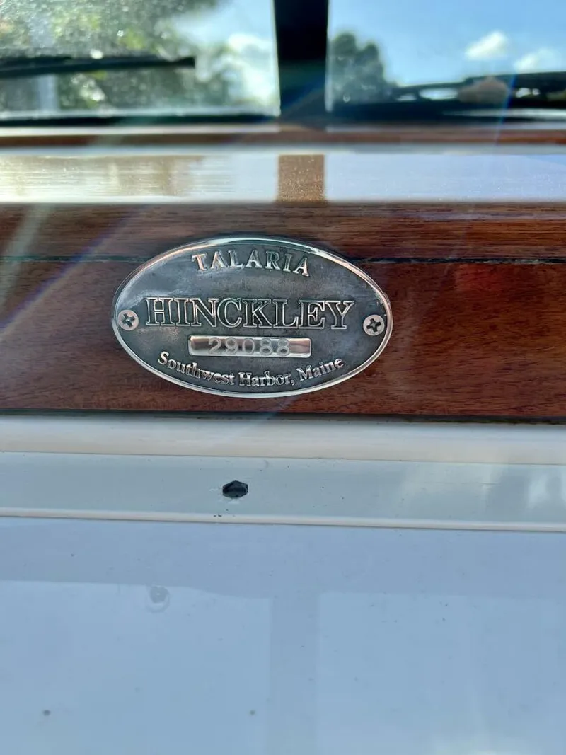 Slide: The Image of Hinckley Yachts Talaria 29R 2004 - 20