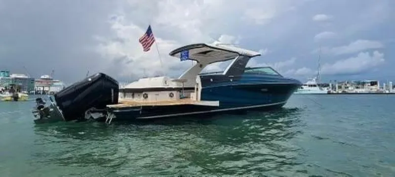 Slide: The Image of Sea Ray 400 SLX OB 2021 - 24