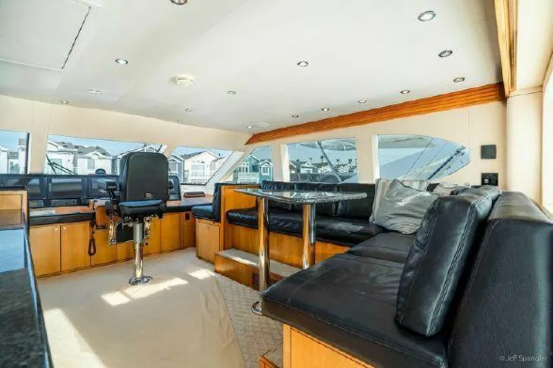 Slide: The Image of Hatteras 77 Enclosed Bridge 2008 - 15