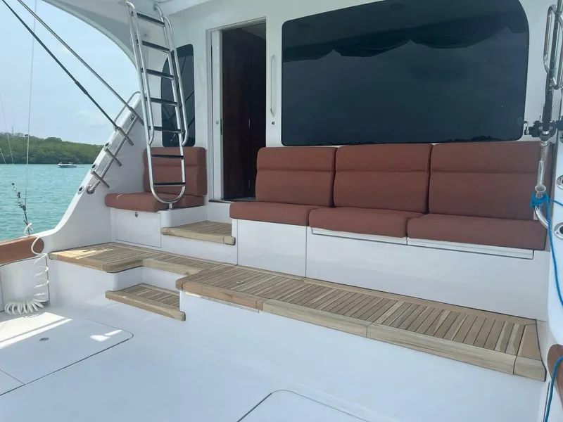 Slide: The Image of Hatteras 77 Enclosed Bridge 2008 - 4