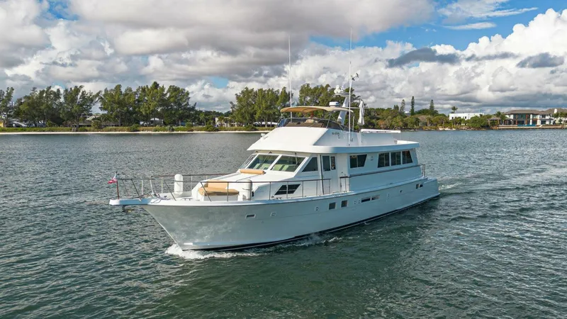 Slide: The Image of Hatteras Cockpit Motor Yacht 1989 - 3