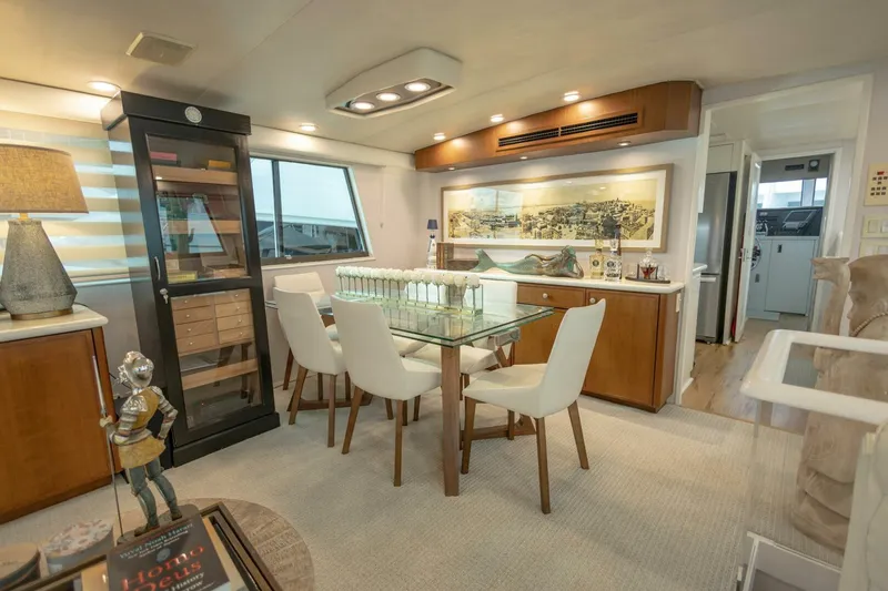 Slide: The Image of Hatteras Cockpit Motor Yacht 1989 - 7
