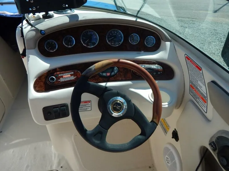 Slide: The Image of Sea Ray 240 Sundeck 2004 - 6